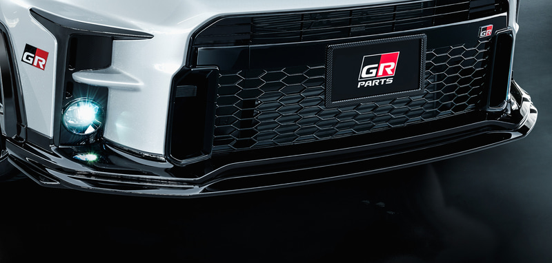 【GR PARTS】GRフロントスポイラーとGRカーボンナンバーフレーム