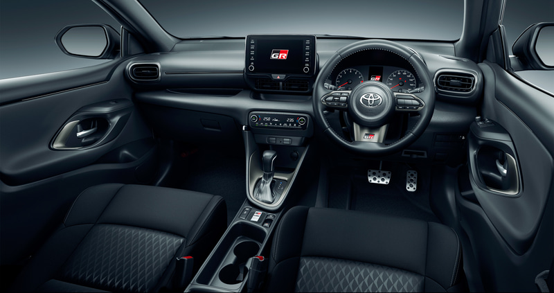 GRヤリス RSのインパネ