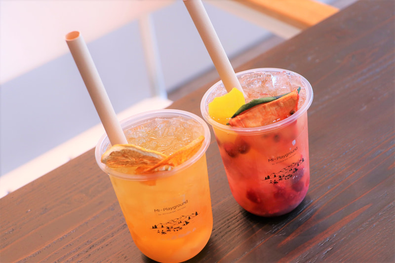 オーガニック茶葉とドライフルーツを使ったフルーツティーは650円～。