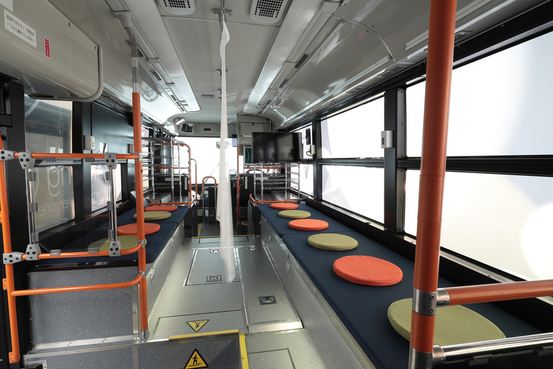 CHARGING STATIONには車内に仮眠が取れるスペースが用意される