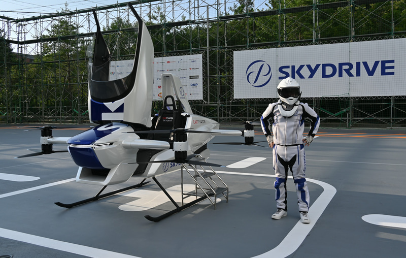 飛行テストのために10kg減量したという安藤寿明チーフエンジニア