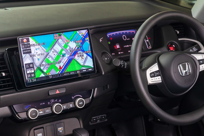 「ストラーダ」の10V型有機ELディスプレイ搭載モデルが10月中旬に発売