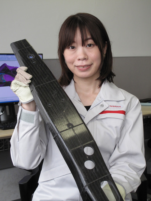 カーボンパーツの製造の様子