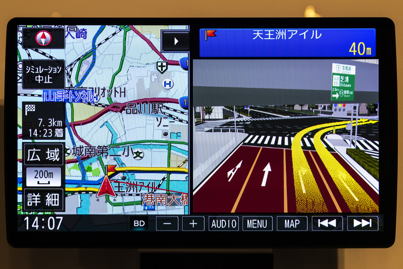 ナビ画面。鮮やかでとても見やすい