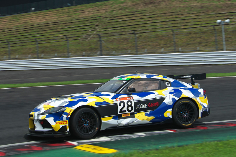 28号車 GRスープラ。GRヤリスと同じくROOKIE Racingから参戦