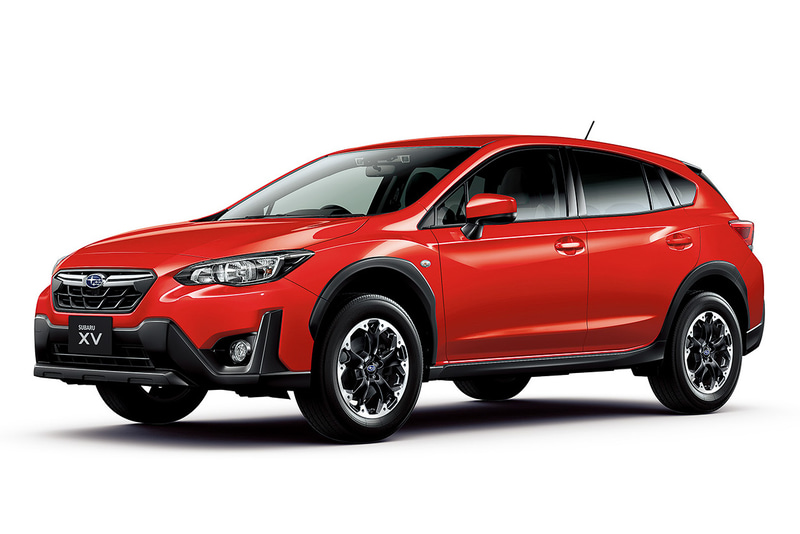 1.6i-L（写真中央はメーカーオプションのルーフレール装着車）