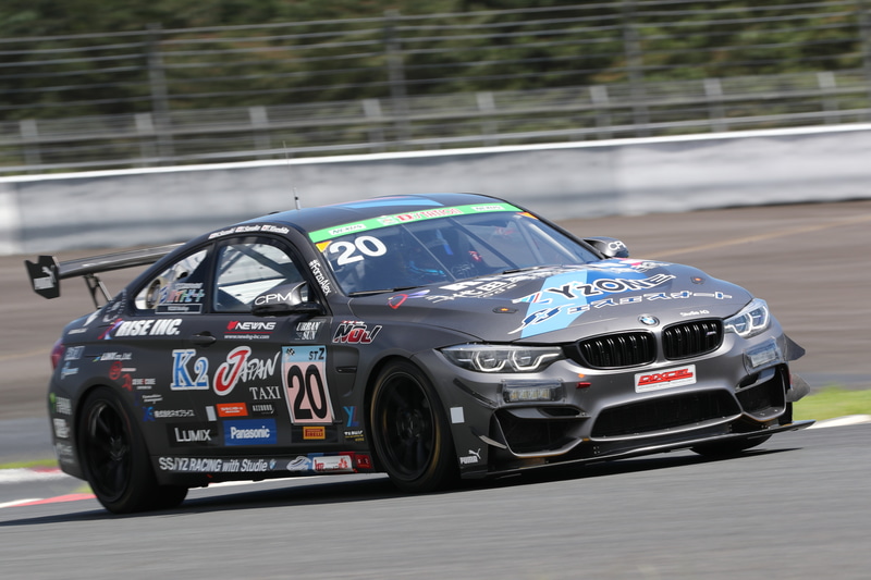 ST-Zクラストップの20号車 SS/YZ BMW（鈴木宏和/荒聖治ほか）