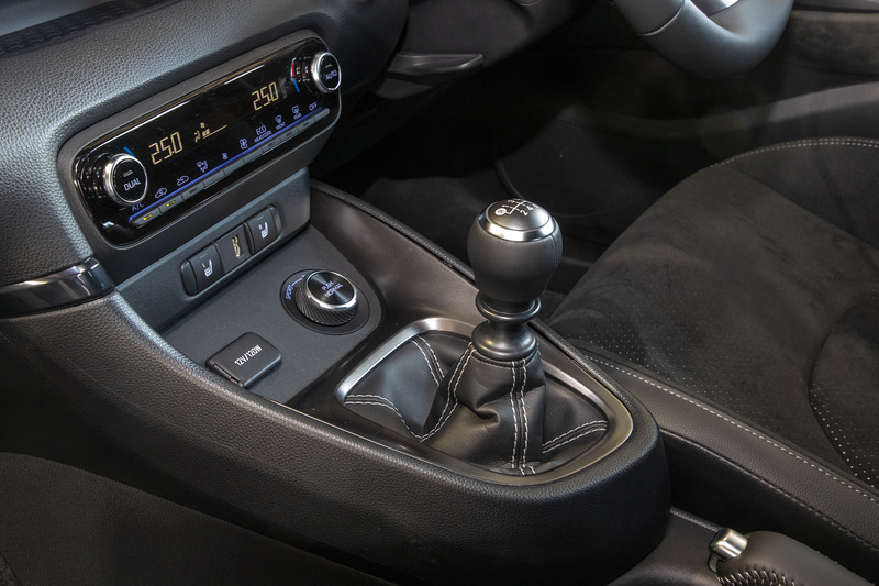 GRヤリス RZ“High Performance”の室内