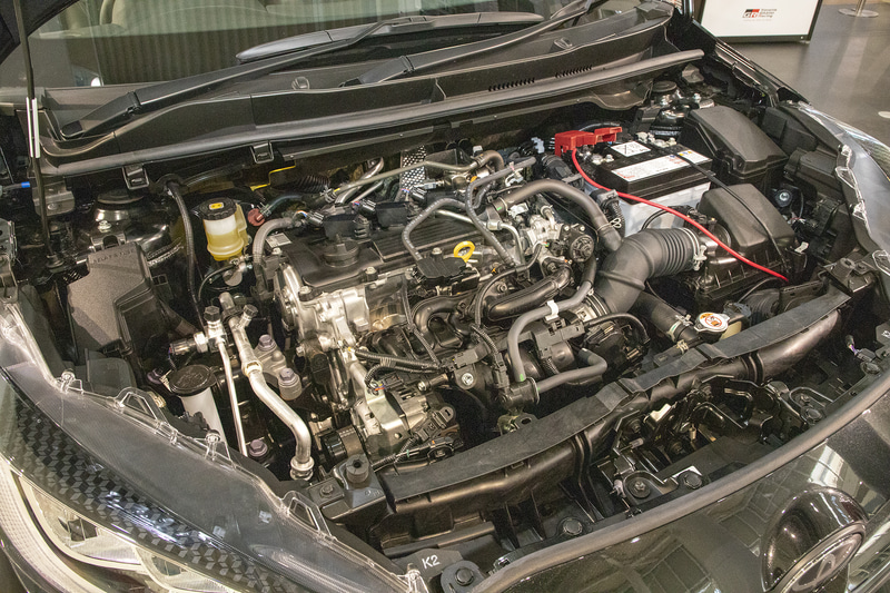 GRヤリス RSのエンジンは直列3気筒 1.5リッターエンジン（M15A-FKS）にDirect Shift-CVTを組み合わせ