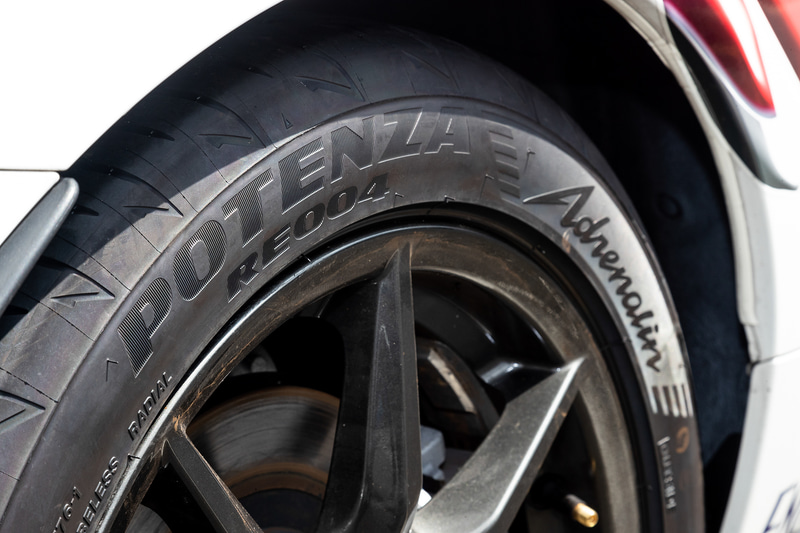 今年から採用のタイヤ、ブリヂストンPOTENZA Adrenalin RE004