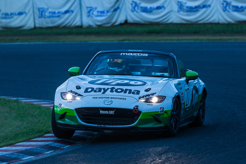 優勝したTIPO/DAYTONAロードスター