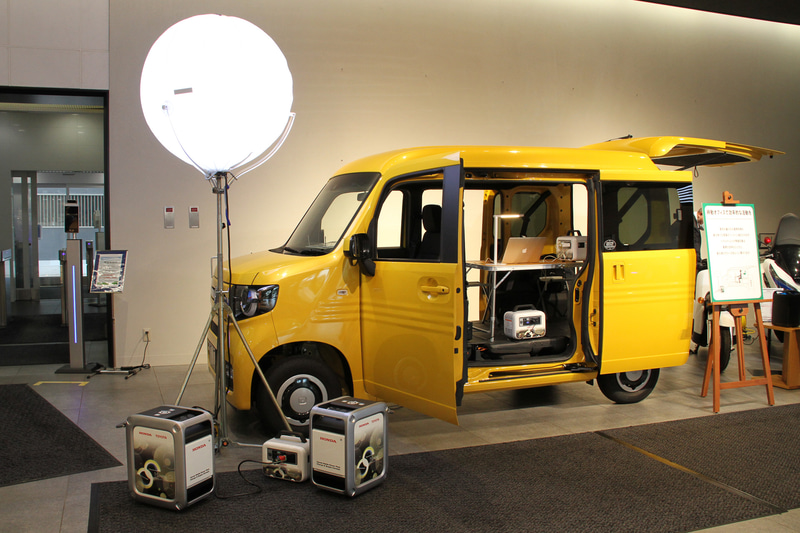 N-VANを使った移動オフィスでの活用例