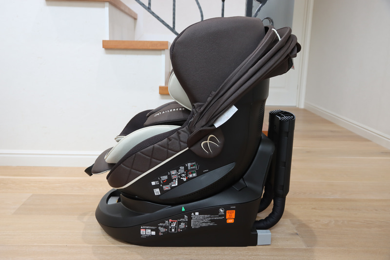 前向きの場合はシートも3段階でリクライニング