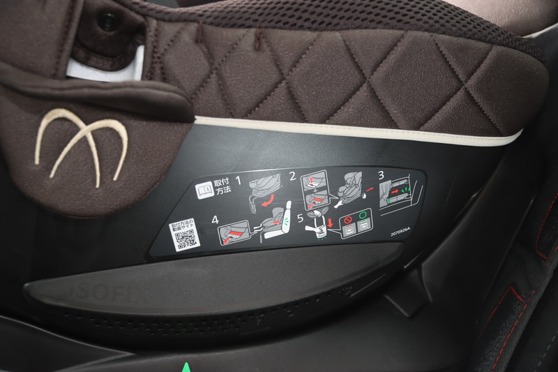 装着方法は本体にも書いてあるので、もし説明書をなくしても大丈夫