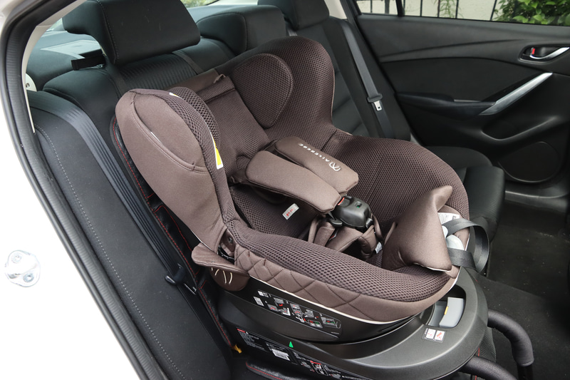 クルッと回して前向き乗車の状態