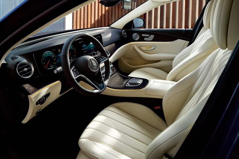 E 450 4MATIC エクスクルーシブ