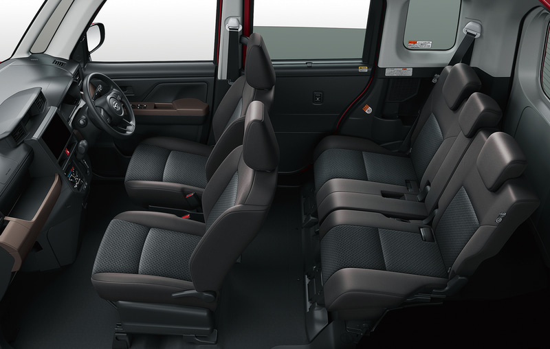 トール X 2WDのインテリア