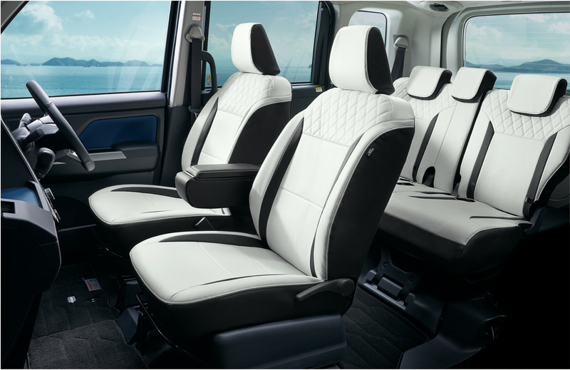 プレミアムシートカバー（ホワイト）装着イメージ