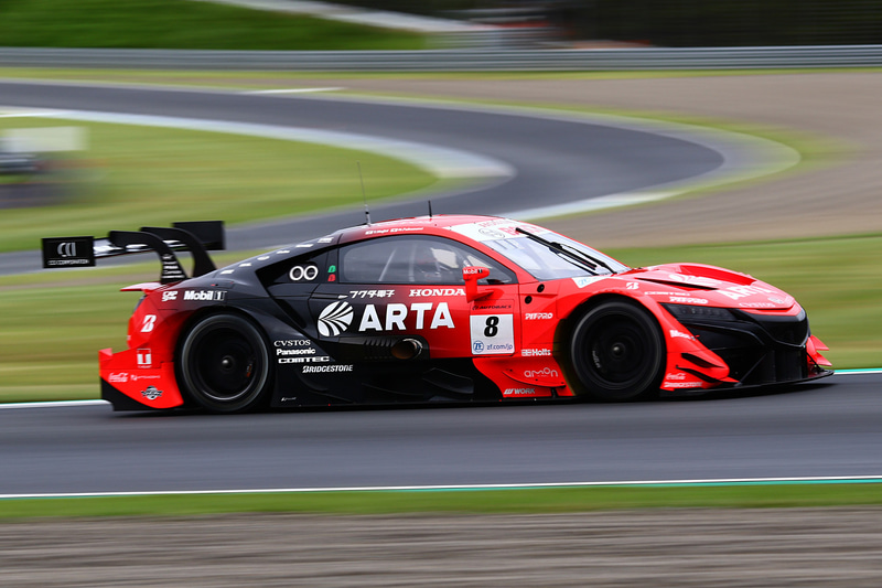 予選3位は、8号車 ARTA NSX-GT（野尻智紀/福住仁嶺組、BS）