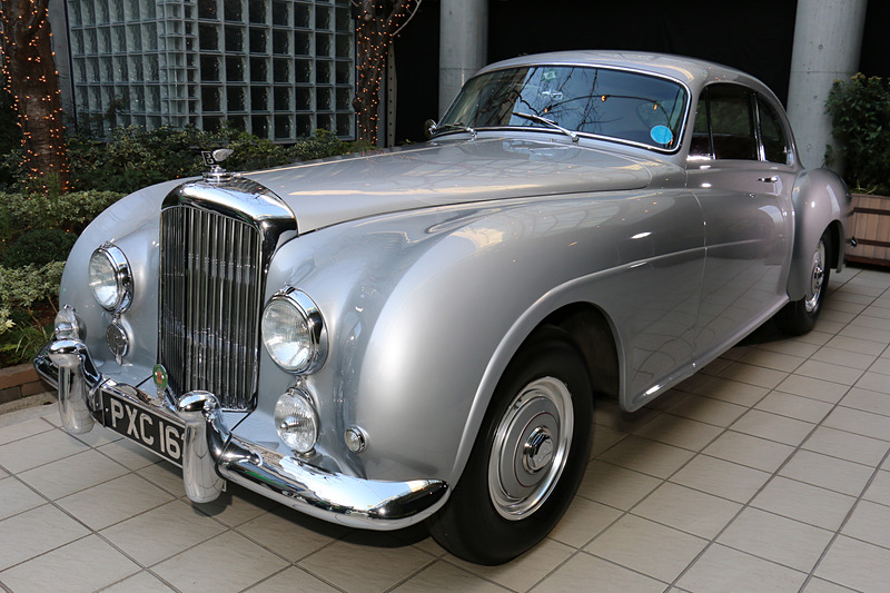 Rタイプ コンチネンタル（画像は1955年式）