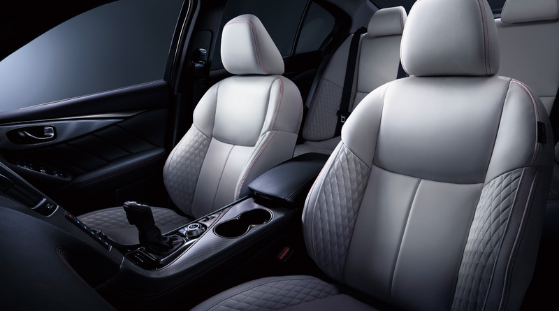 400R専用内装色「ホワイト」