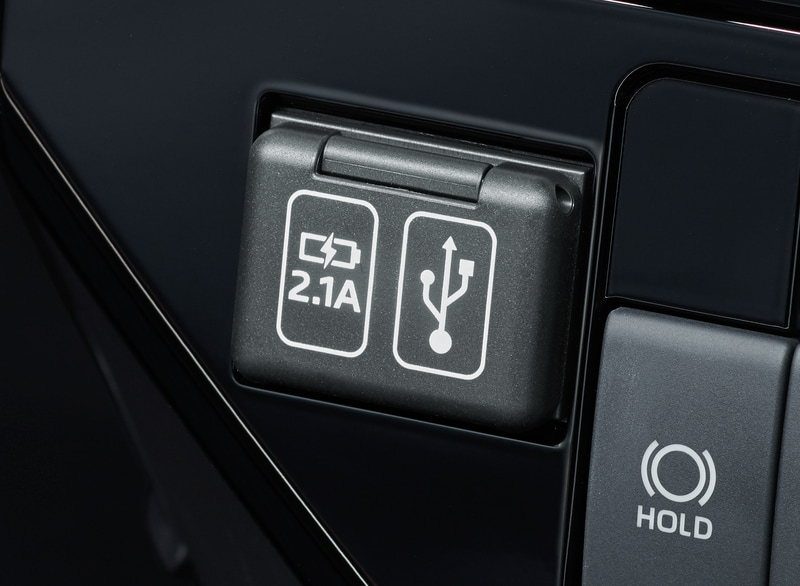 充電用USB端子が標準装備された