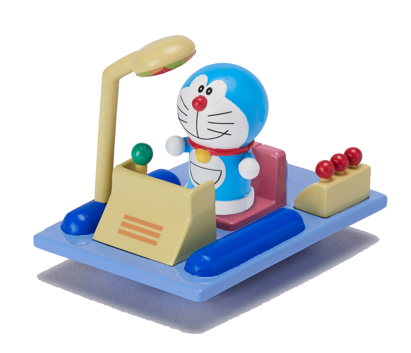 ドリームトミカ ライドオン R04「ドラえもん×タイムマシン」。ドラえもんとタイムマシンがフィギュアとトミカに。1000円（税別）