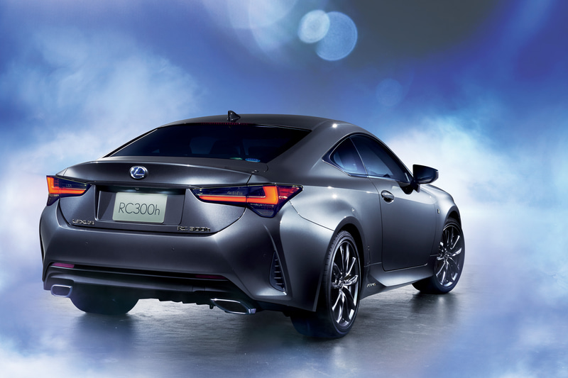 RC300h“F SPORT”（ソニッククロム）＜オプション装着車＞