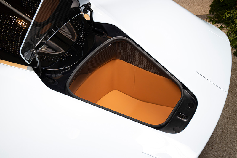 リアのラゲージスペース