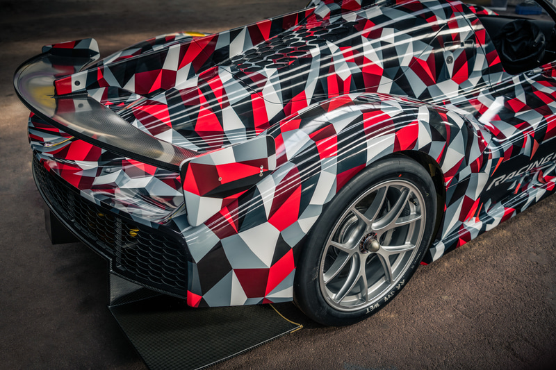 特別にオープン仕様にカスタマイズされた開発中のGR Super Sport（仮称）