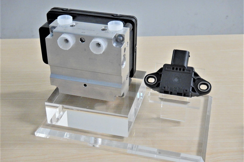 モーターサイクル用スタビリティコントロール