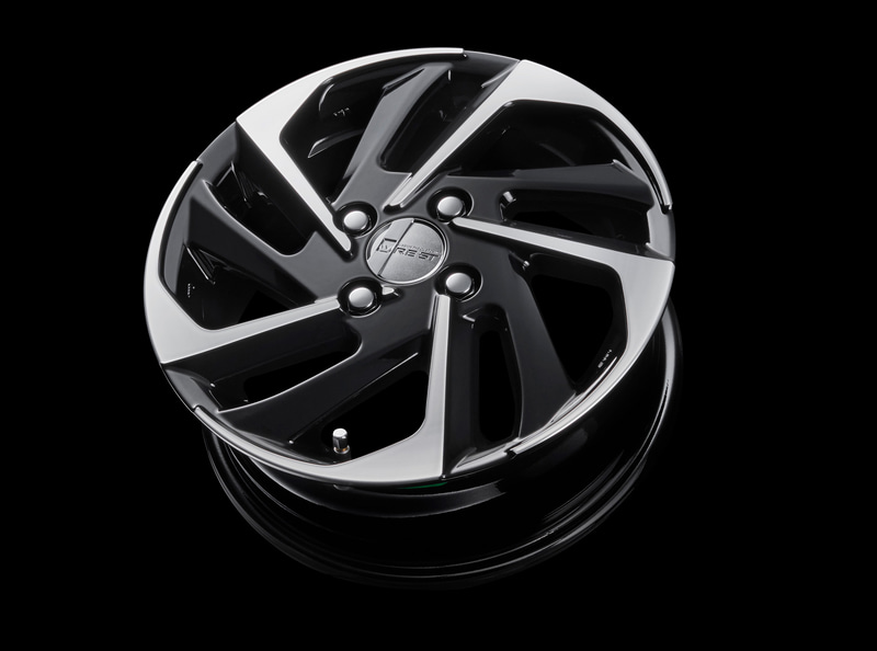 14インチアルミホイールセット（KYOHO WREST GN2）：5万2800円