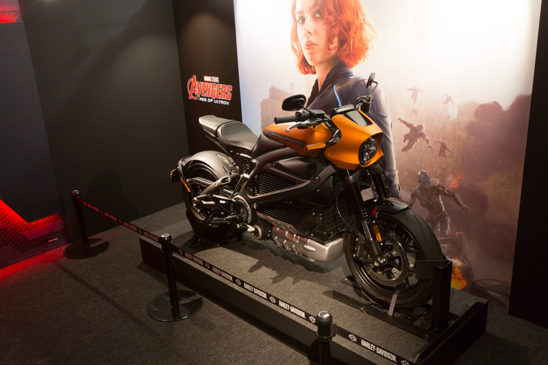 大丸梅田店13階特設会場で8月10日～11月23日の期間開催されている「マーベル・スタジオ／ヒーローたちの世界へ」で展示されるLiveWire（C）2020 MARVEL