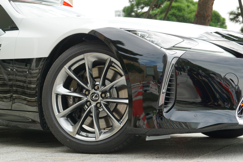 レクサスLCパトカー