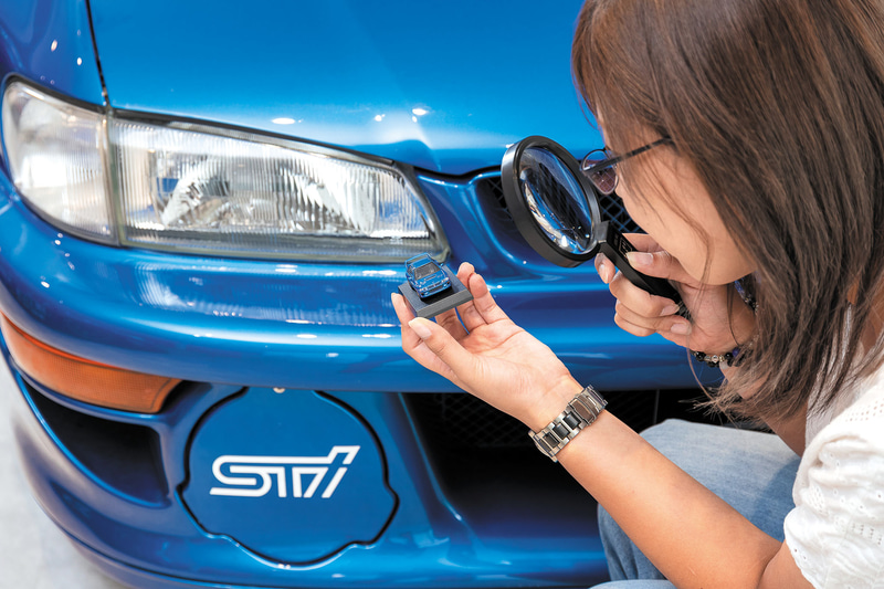 実車を採寸してのスケール比較などを行なっている