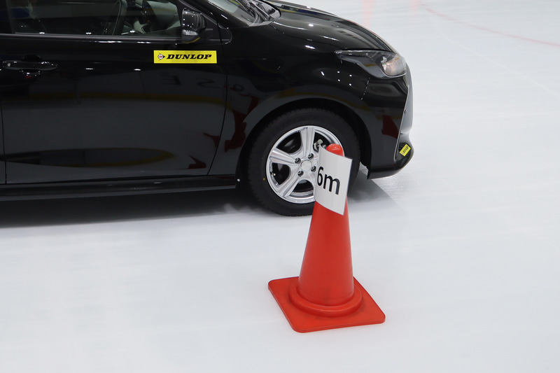 ウインター マックス 03ではなんと7m弱で停止することができた。22％どころの差ではない