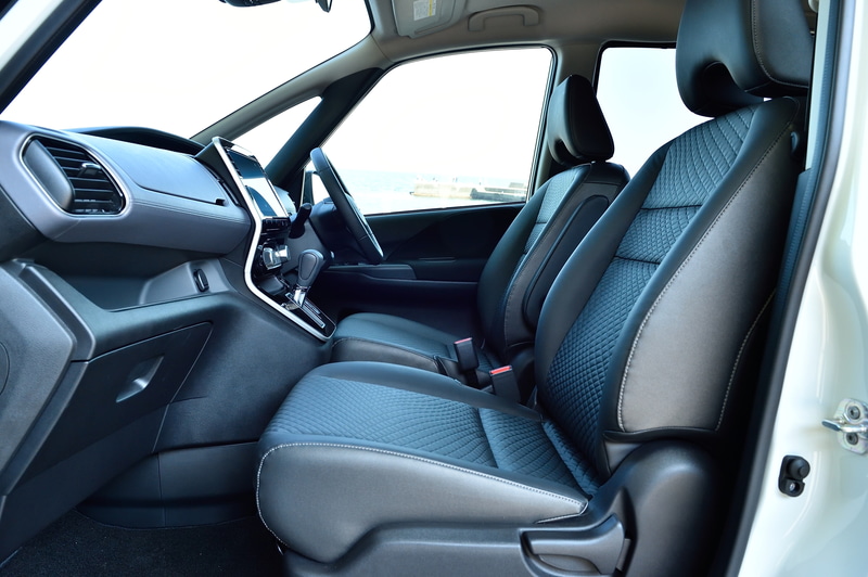 フロントシート