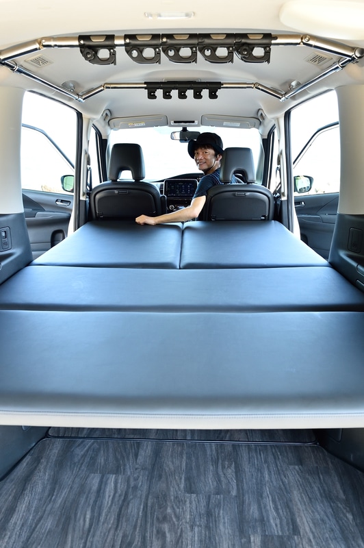 特別装備となるベッドマットは分割式