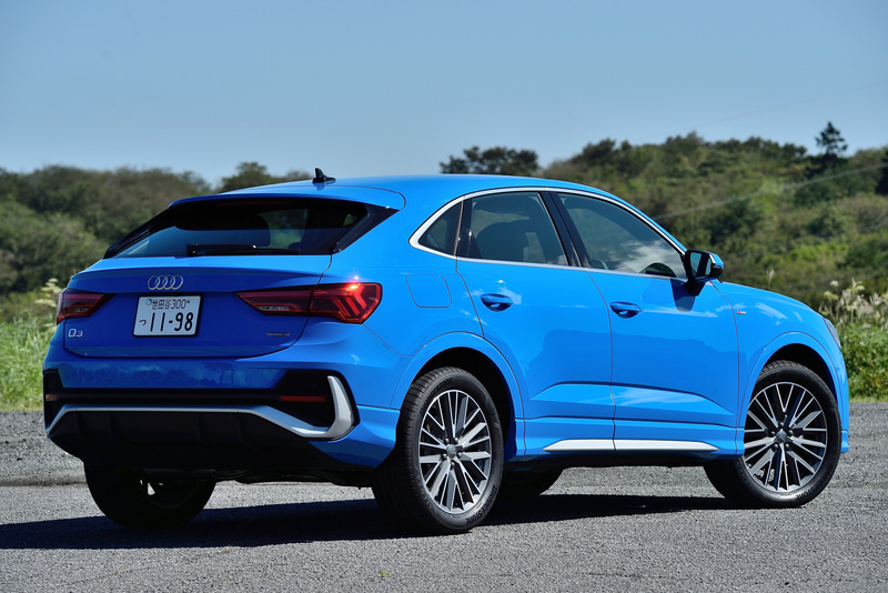 1台目の試乗車はQ3 Sportback 35 TDI quattro S line。ボディカラーは「ターボブルー」