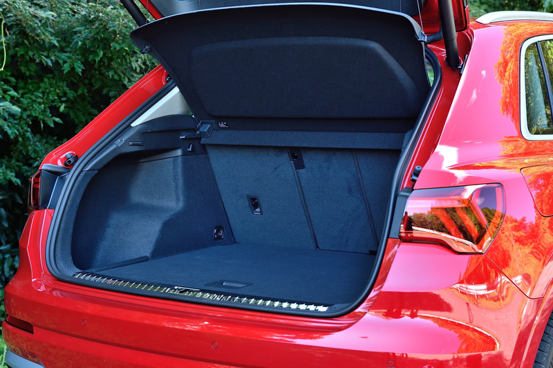 ラゲッジスペース