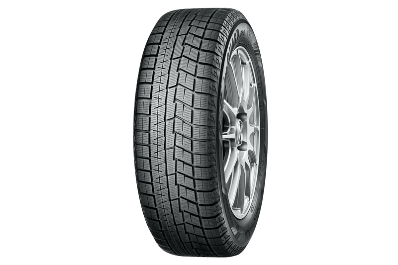 横浜ゴム「iceGUARD 6」（アイスガード シックス）