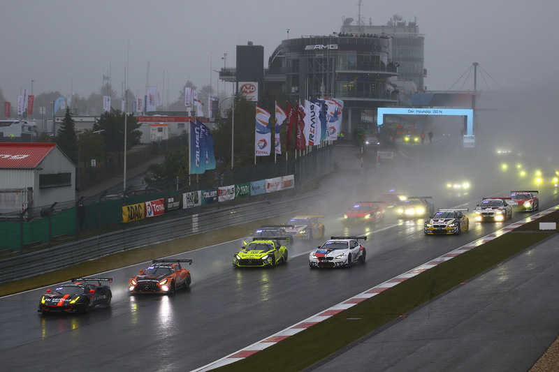 ローリング式で24時間耐久レースがスタート