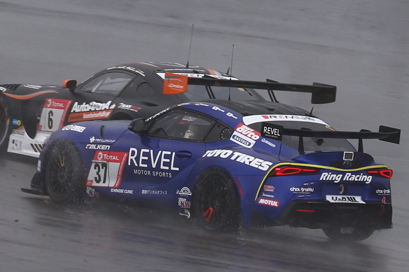 37号車 GRスープラGT4