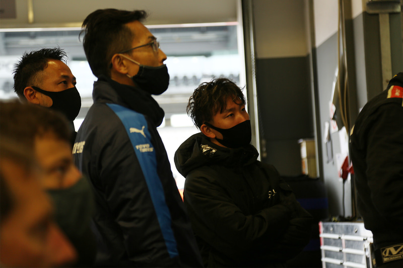 スープラとRC Fでダブルエントリーした朝日ターボ選手（奥）