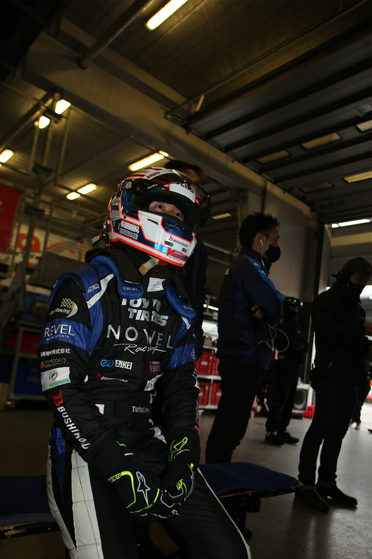 レクサス RC FとGRスープラGT4のダブルエントリーの朝日ターボ選手