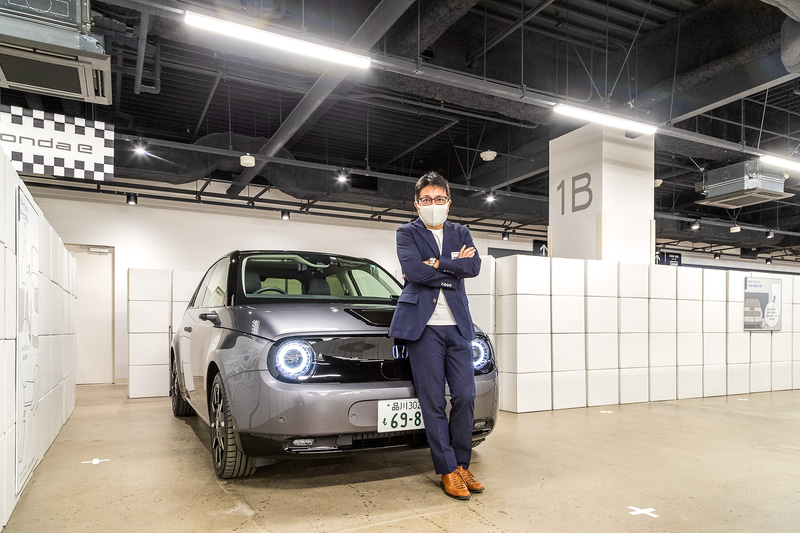 3000個の段ボールで作られた特設コースで小まわり性能も体験できた