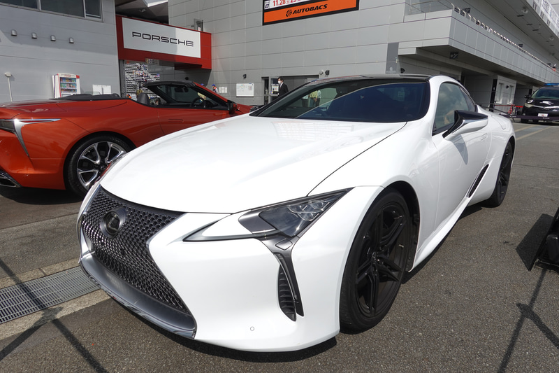 富士スピードウェイで初公開されたLC Limited Edition