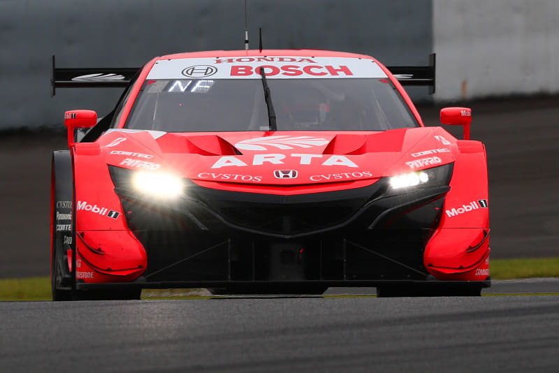 GT500のポールポジションを獲得した8号車 ARTA NSX-GT（野尻智紀/福住仁嶺組）