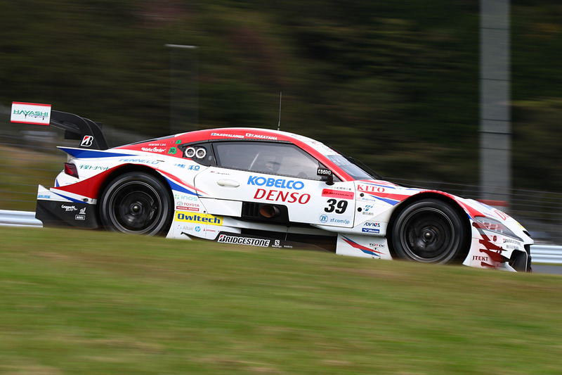 優勝した39号車 DENSO KOBELCO SARD GR Supra（ヘイキ・コバライネン/中山雄一組）