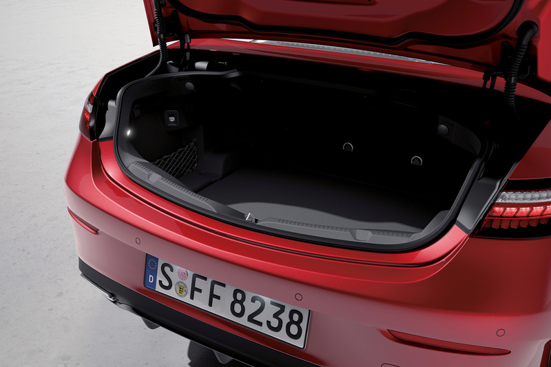 カブリオレのトランクルーム